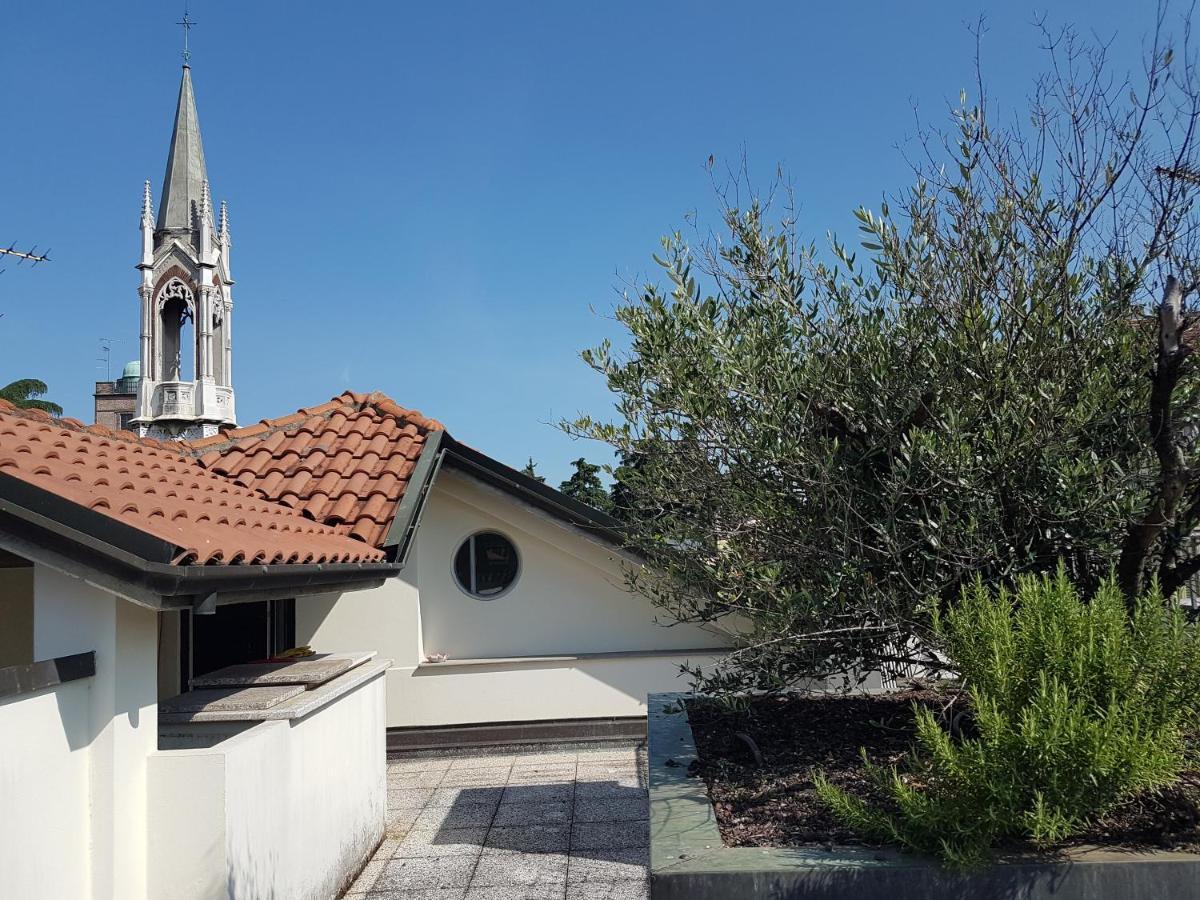 La Beola E Il Noce Hotell Monza Exteriör bild