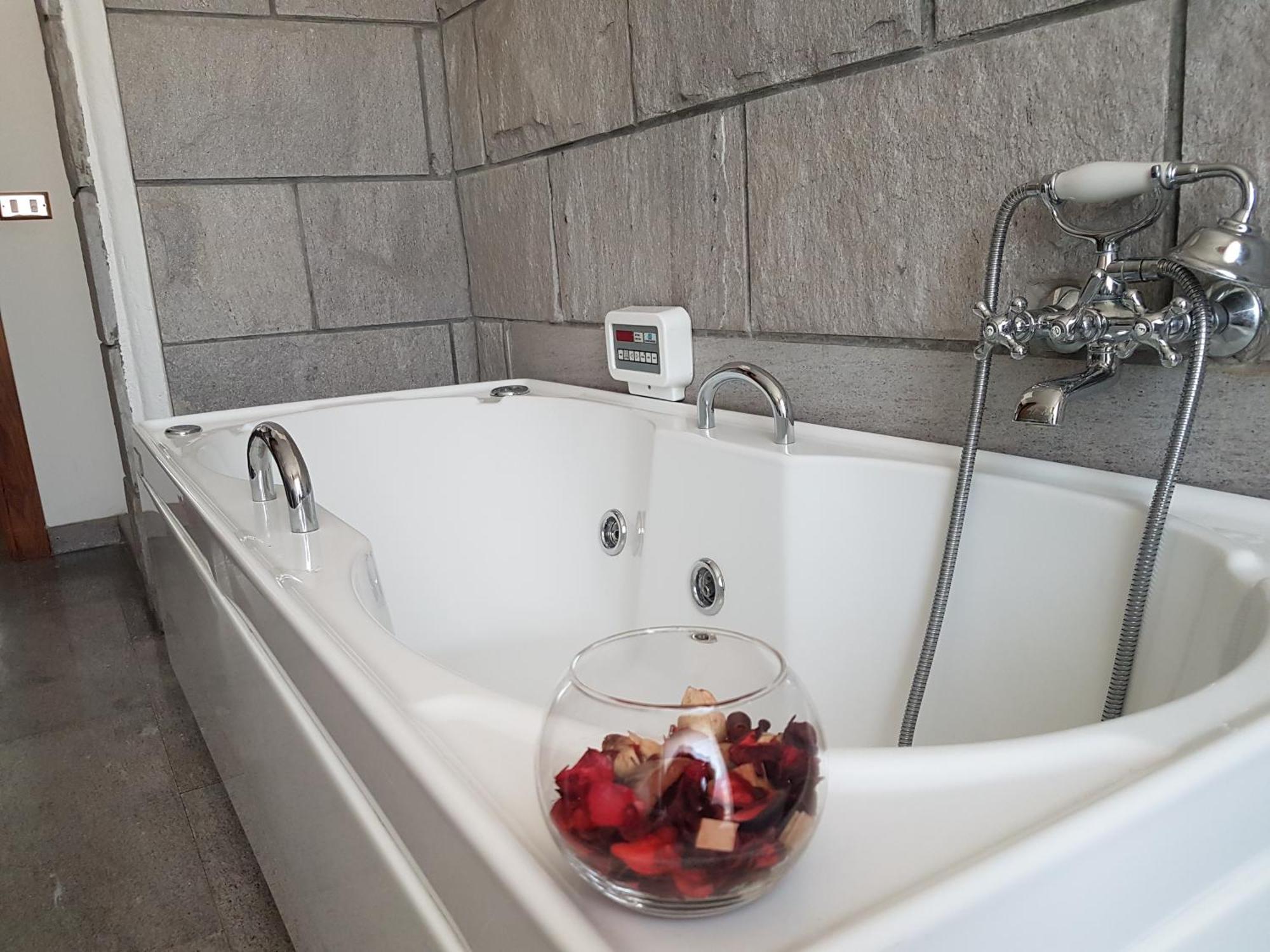 La Beola E Il Noce Hotell Monza Exteriör bild